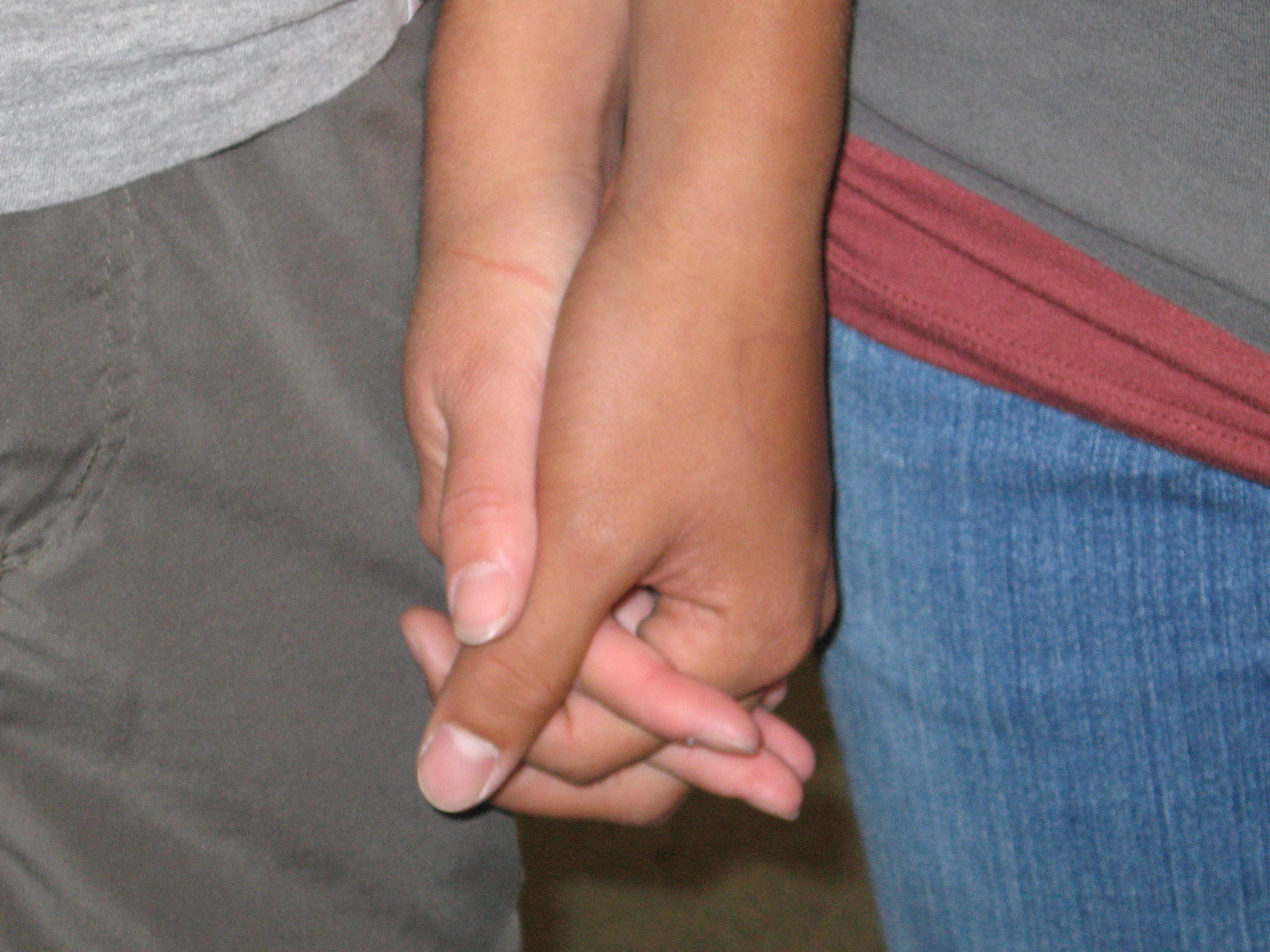 Couples who show affection in simple ways like holding hands have more positive perspective on their relationships.